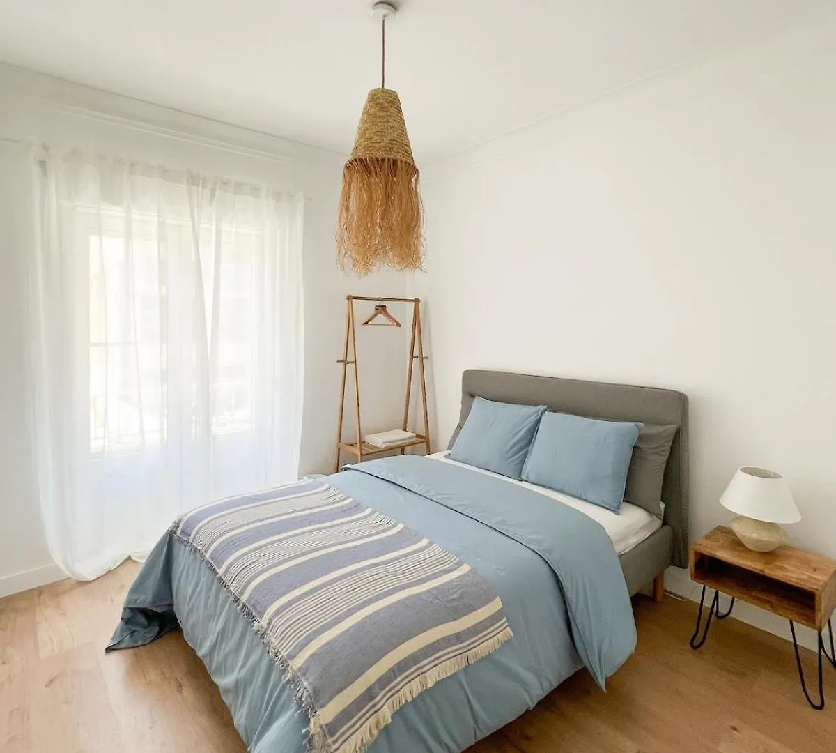 Lovely Apartment In The City Central With Terrace 리스본