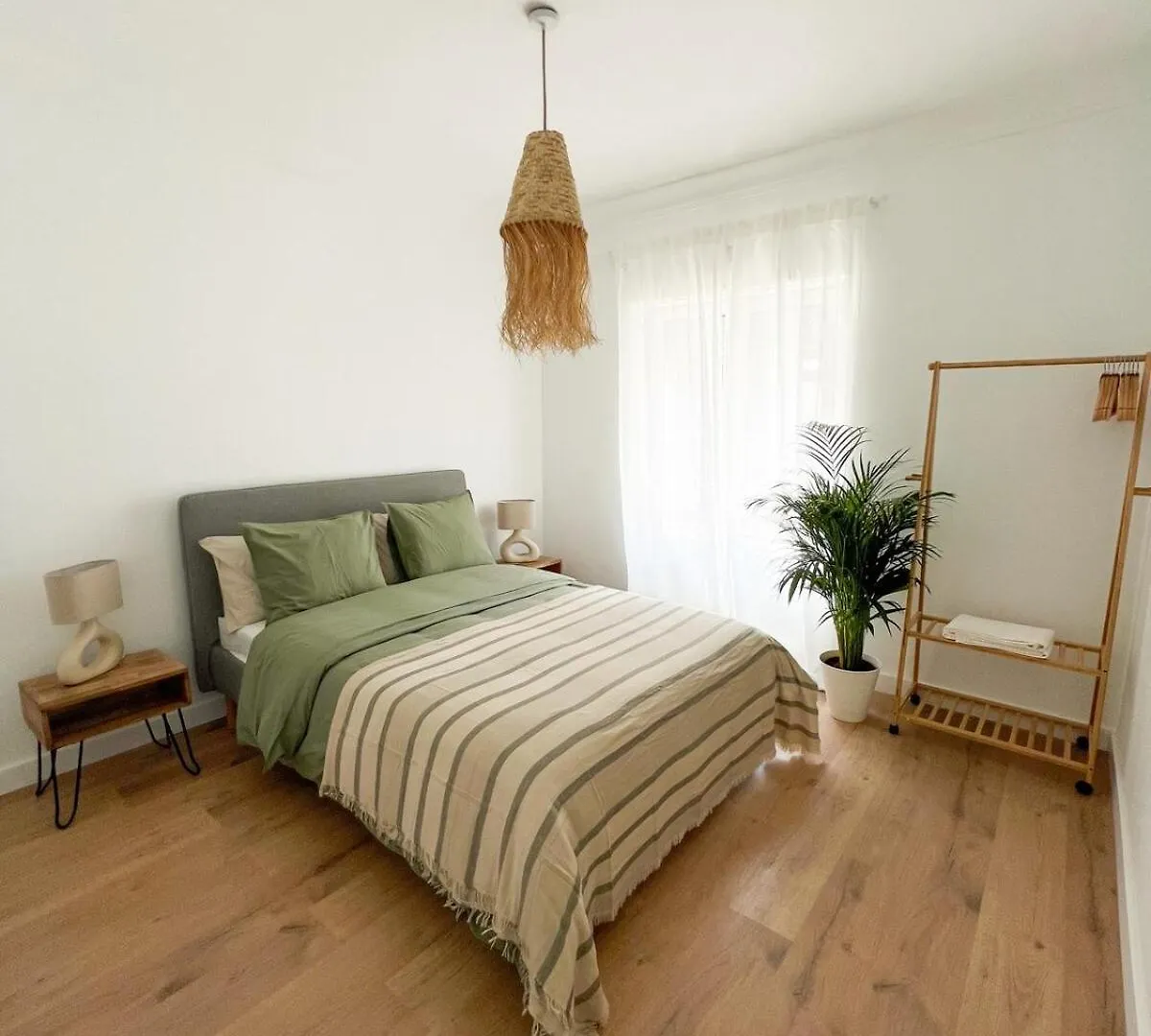 Lovely Apartment In The City Central With Terrace Lisbona